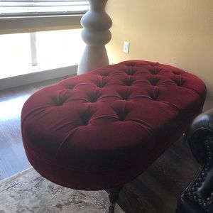 ❤️Houston,TX❤️Beautiful Vintage Red Velvet Ottoman